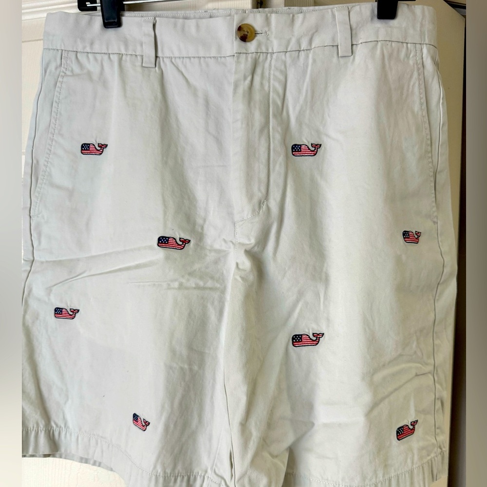 Vineyard Vines cream colored shorts with American flag whales
